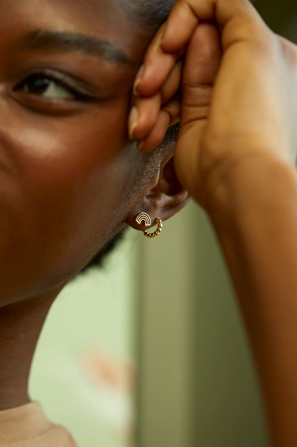 Minimalist Cutout Rainbow Stud Earrings - Image 2