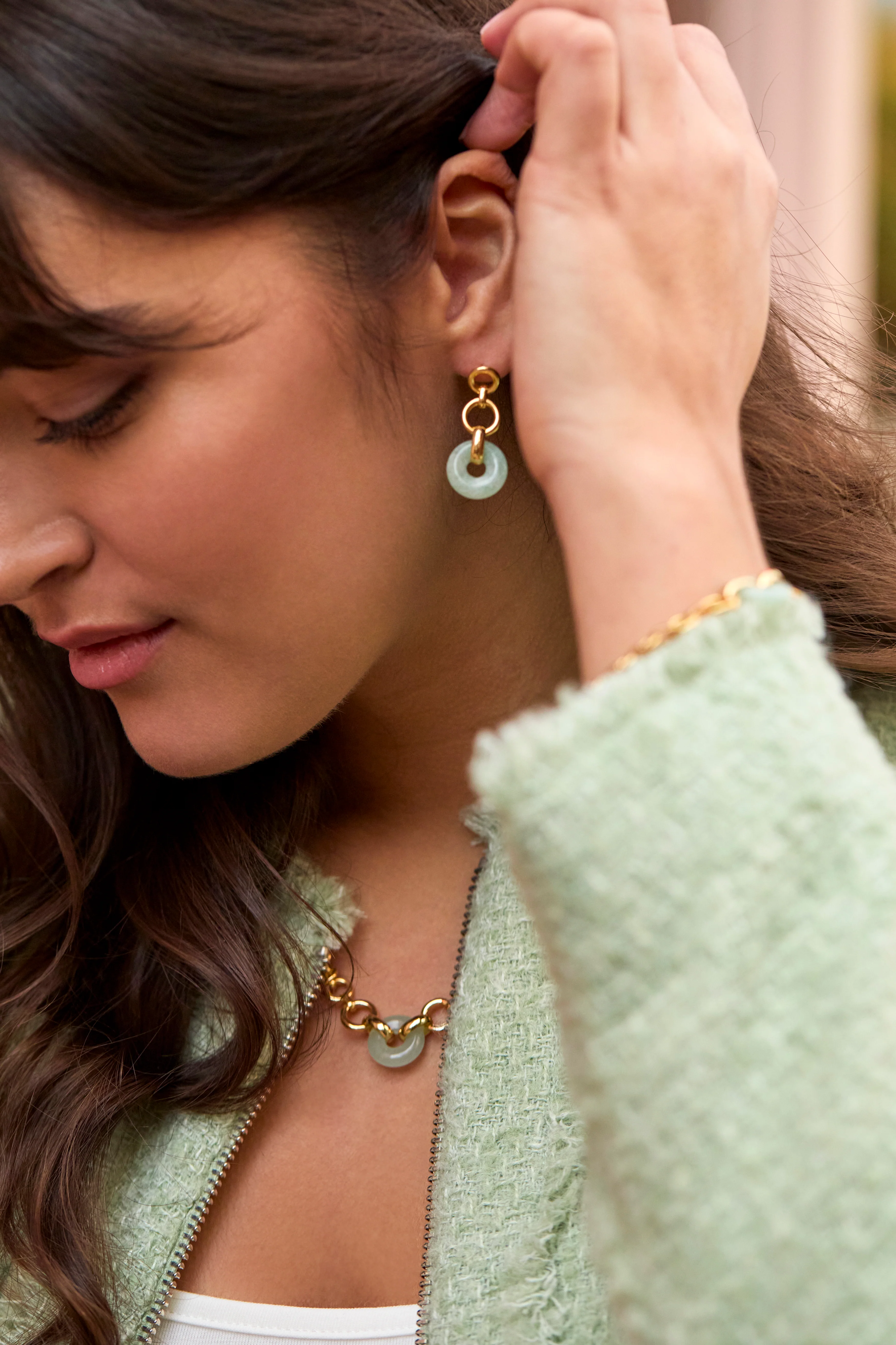 Green Graduated Round Link Drop Earrings - Image 8