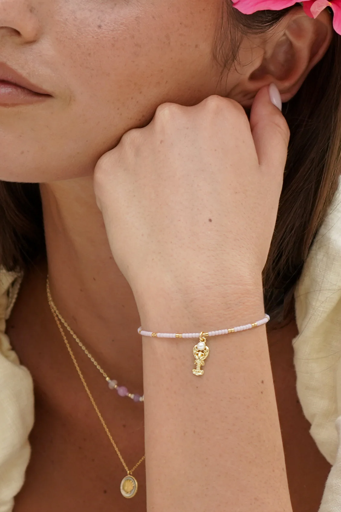 Lobster Louise Bracelet With Pearl - Image 2