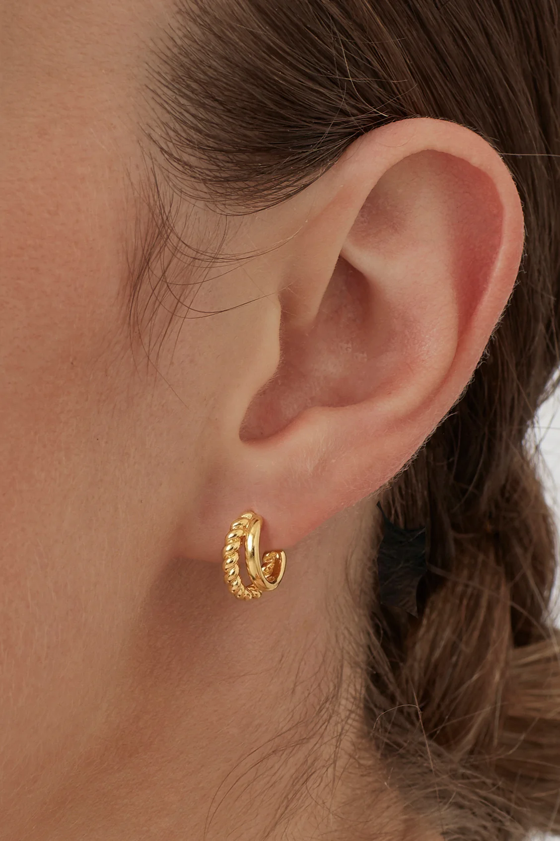 Plain And Twist Double Hoop Earrings - Image 2