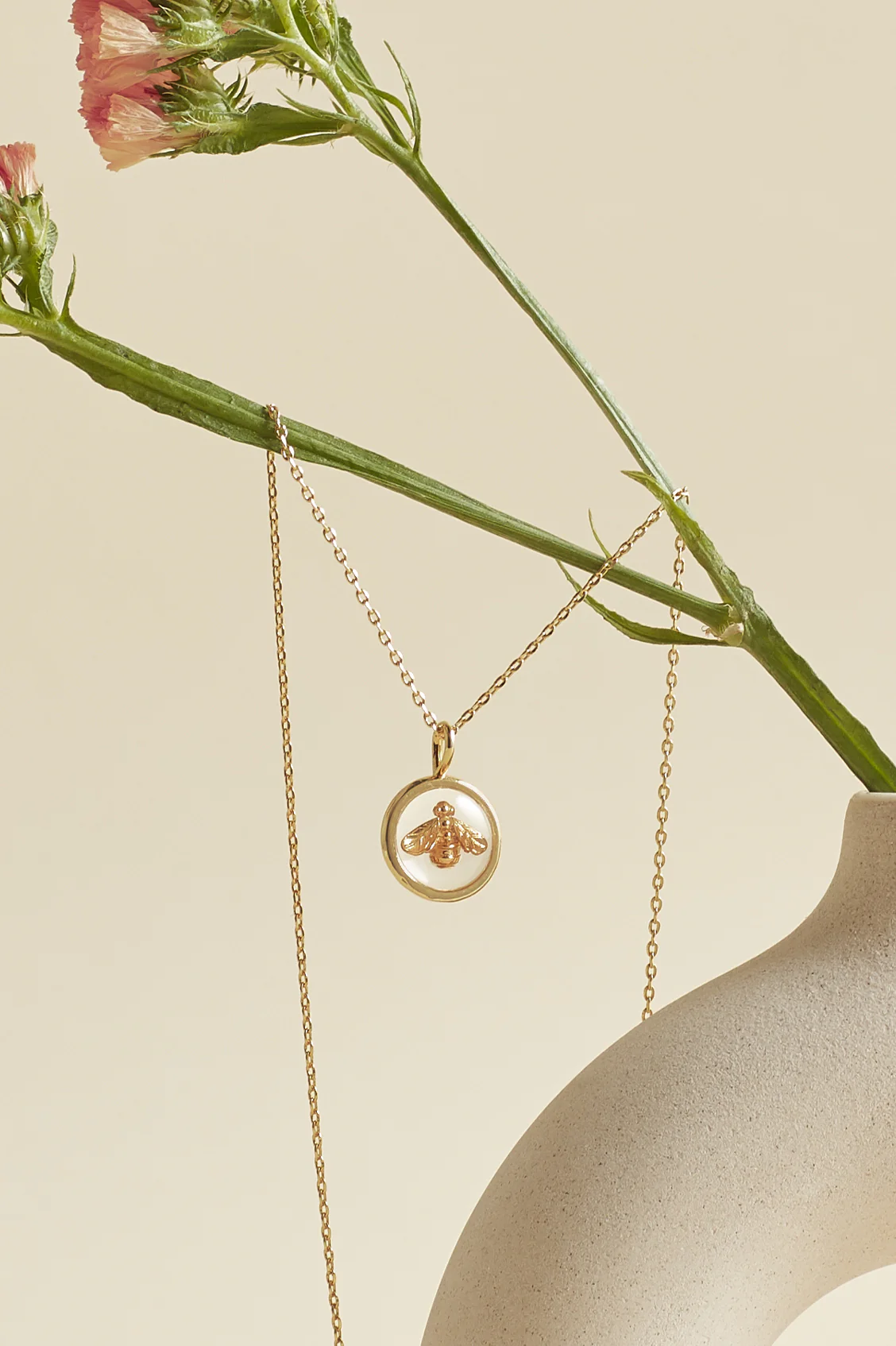 Resin Bee Pendant Necklace - Image 7