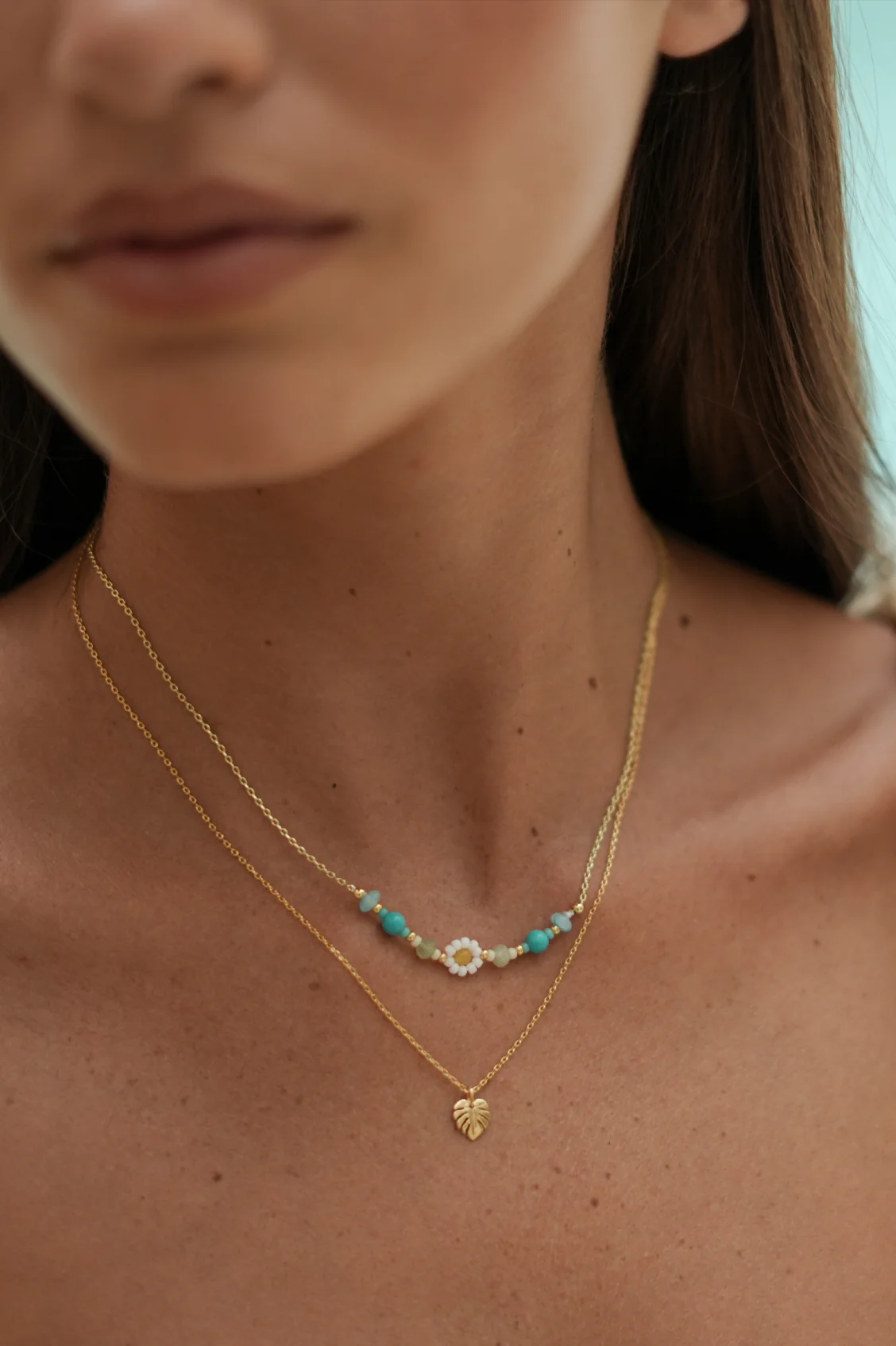 Turquoise Beaded Flower Necklace - Image 7