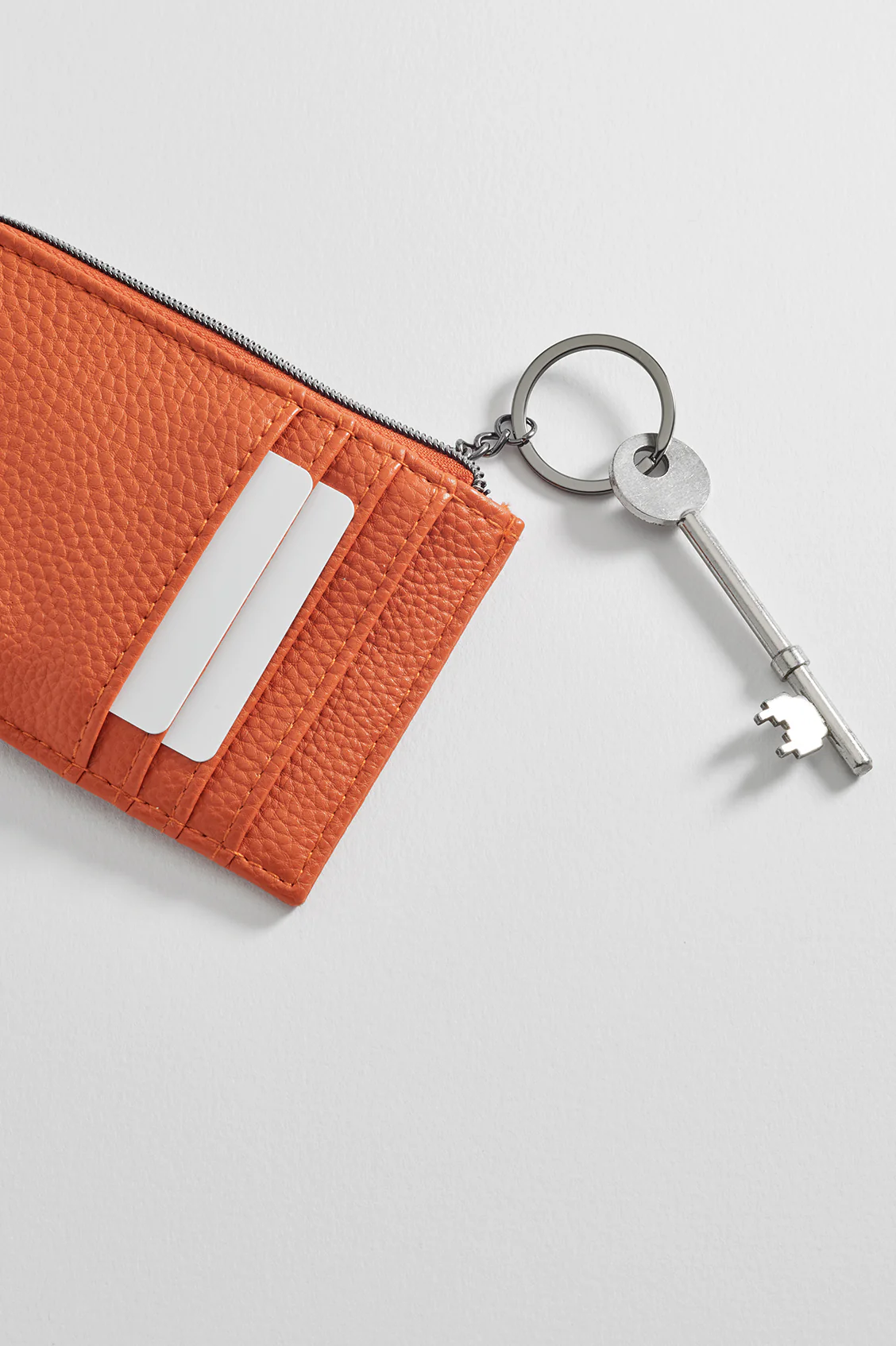 Men's Zipped Card Holder - Image 4