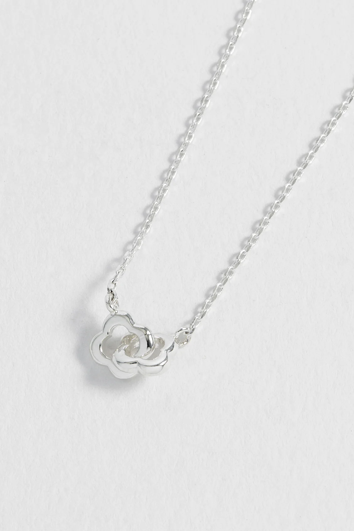 Double-Linked Flower Necklace - Image 4