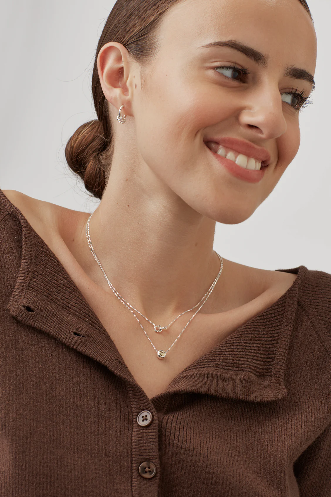 Double-Linked Flower Necklace - Image 5
