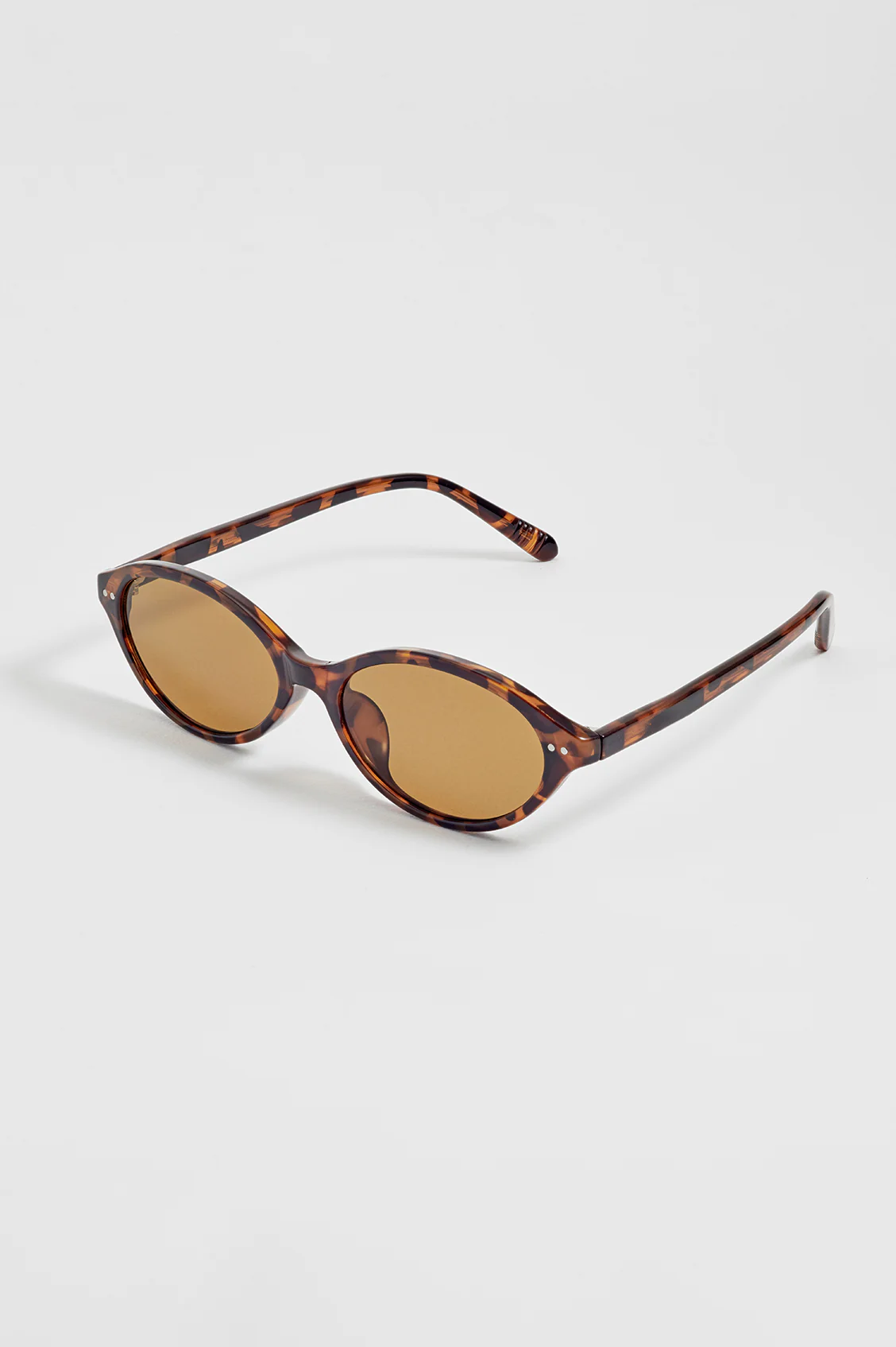 Tortoiseshell Palma Oval Women’s Sunglasses - Image 4