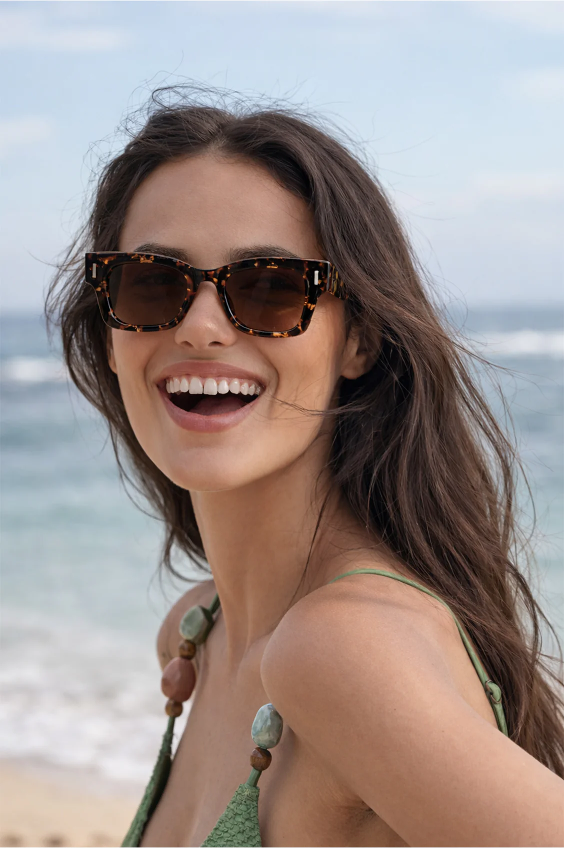 Tortoiseshell Rio Wayfarer Unisex Sunglasses - Image 2