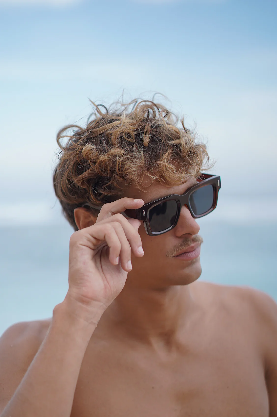 Transparent Brown Rio Wayfarer Unisex Sunglasses - Image 2