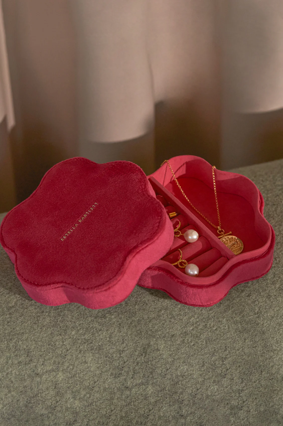 Wavy Jewellery Box - Image 2